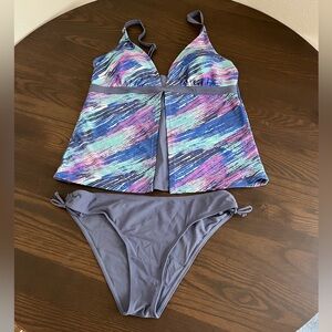 Tankini with bottoms. Womens XL top and XXL bottoms. Like new.